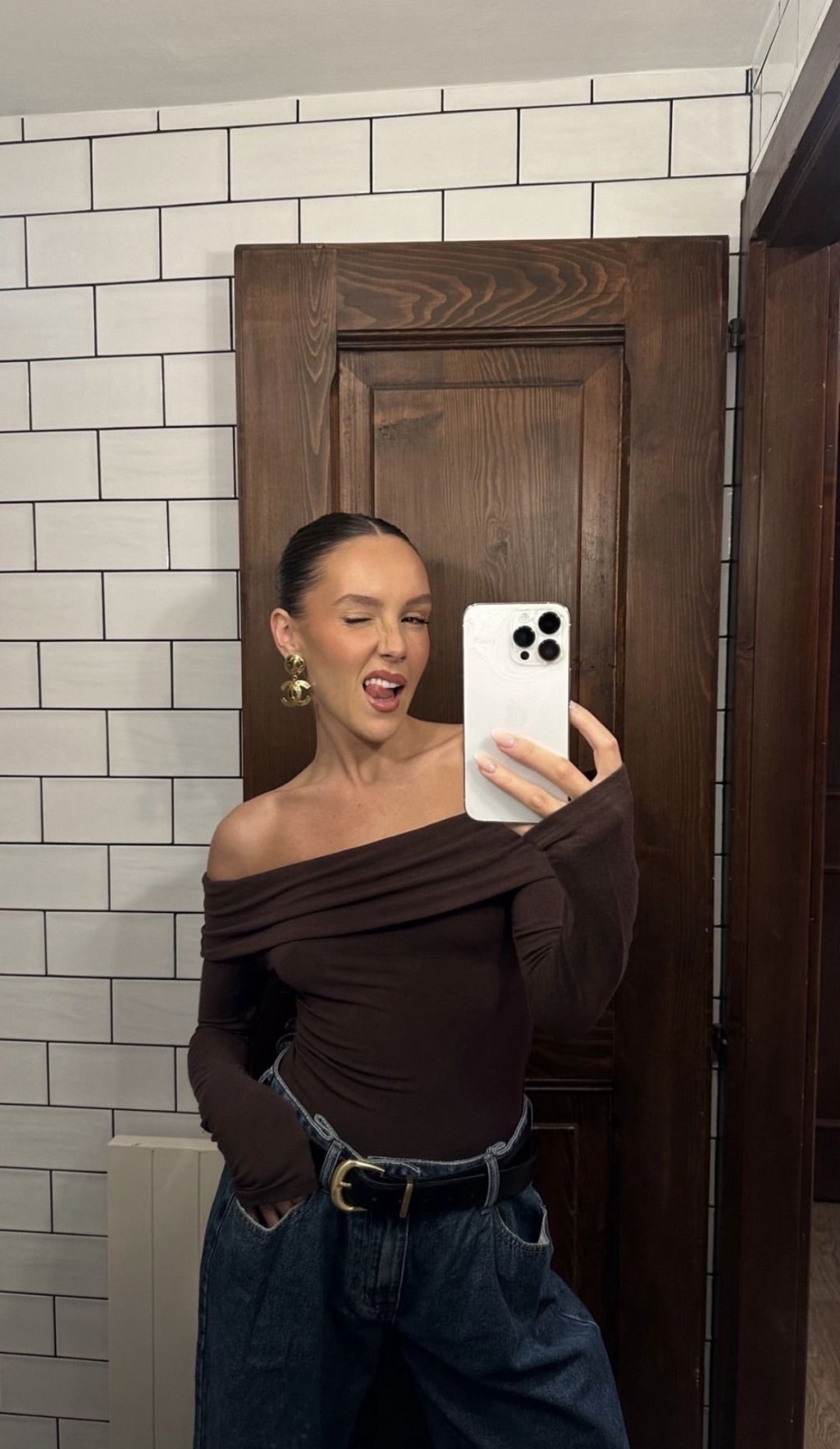 Why “Jeans and a Cute Top” Will Forever Be the Best Going-Out Outfit Formula